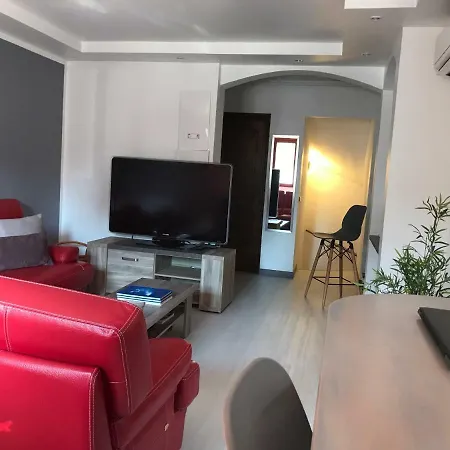 Auberge de jeunesse Debbie's Crew House Antibes